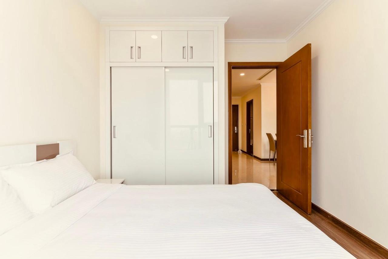 *Bom Homes* Vinhomes Central Park- Luxury Apartment Хошимин Экстерьер фото