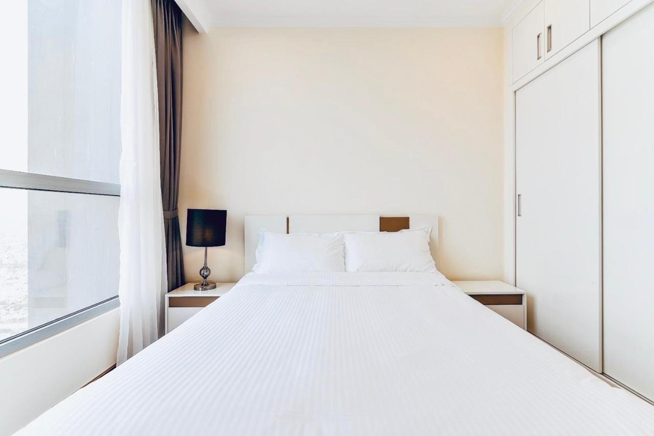 *Bom Homes* Vinhomes Central Park- Luxury Apartment Хошимин Экстерьер фото