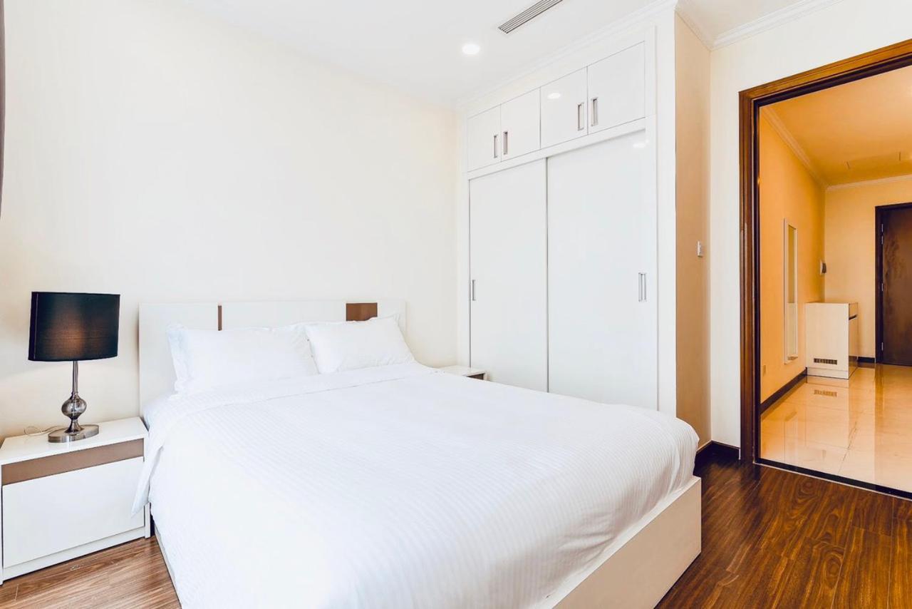 *Bom Homes* Vinhomes Central Park- Luxury Apartment Хошимин Экстерьер фото