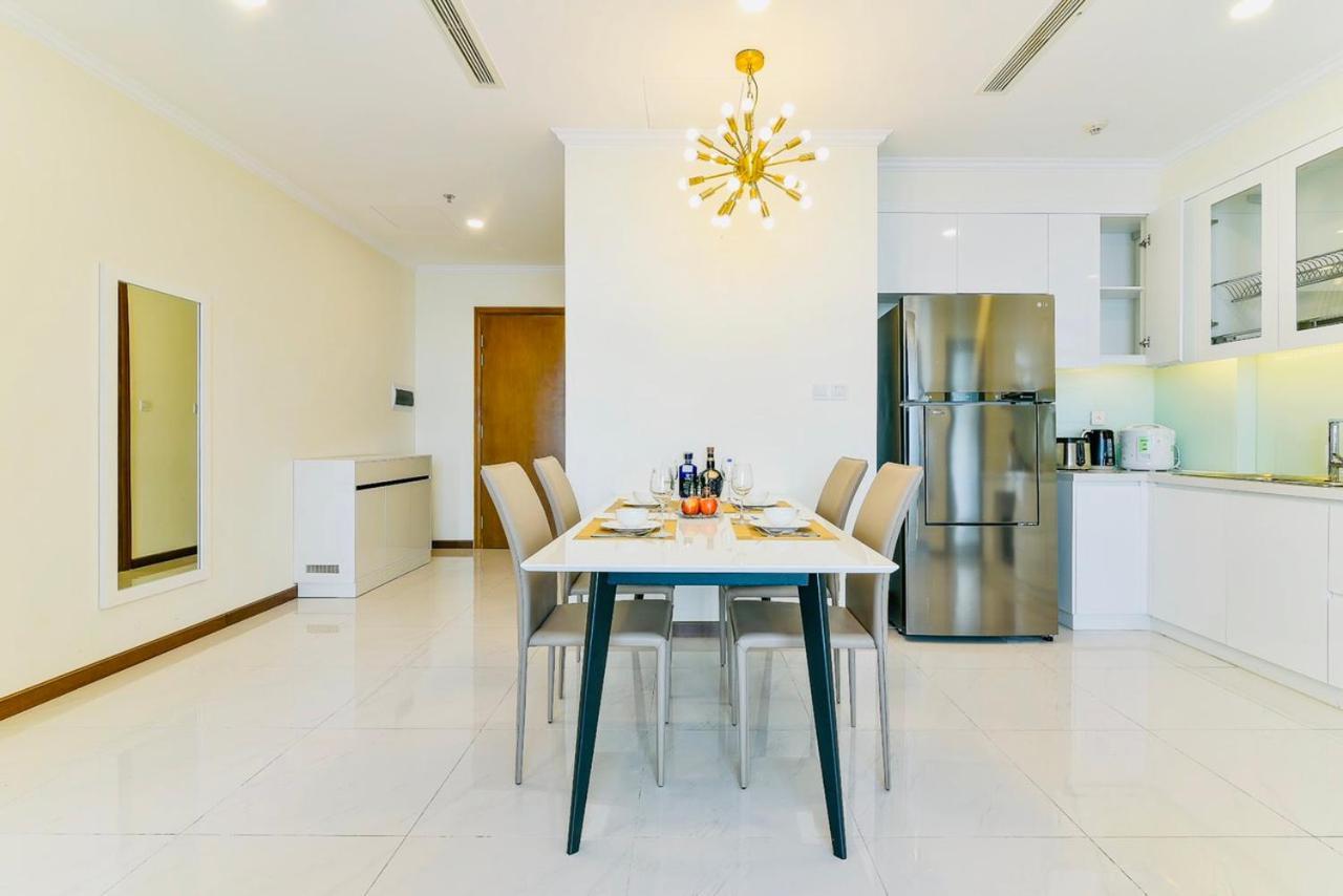 *Bom Homes* Vinhomes Central Park- Luxury Apartment Хошимин Экстерьер фото