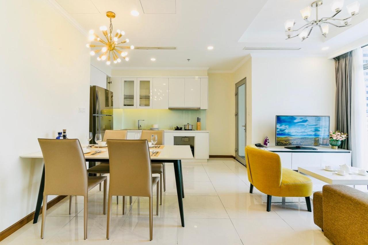 *Bom Homes* Vinhomes Central Park- Luxury Apartment Хошимин Экстерьер фото