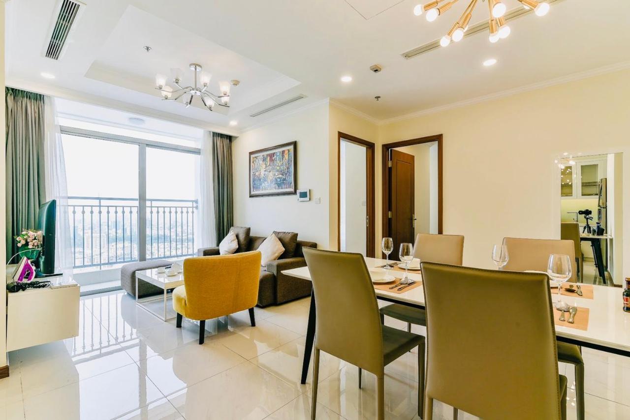 *Bom Homes* Vinhomes Central Park- Luxury Apartment Хошимин Экстерьер фото