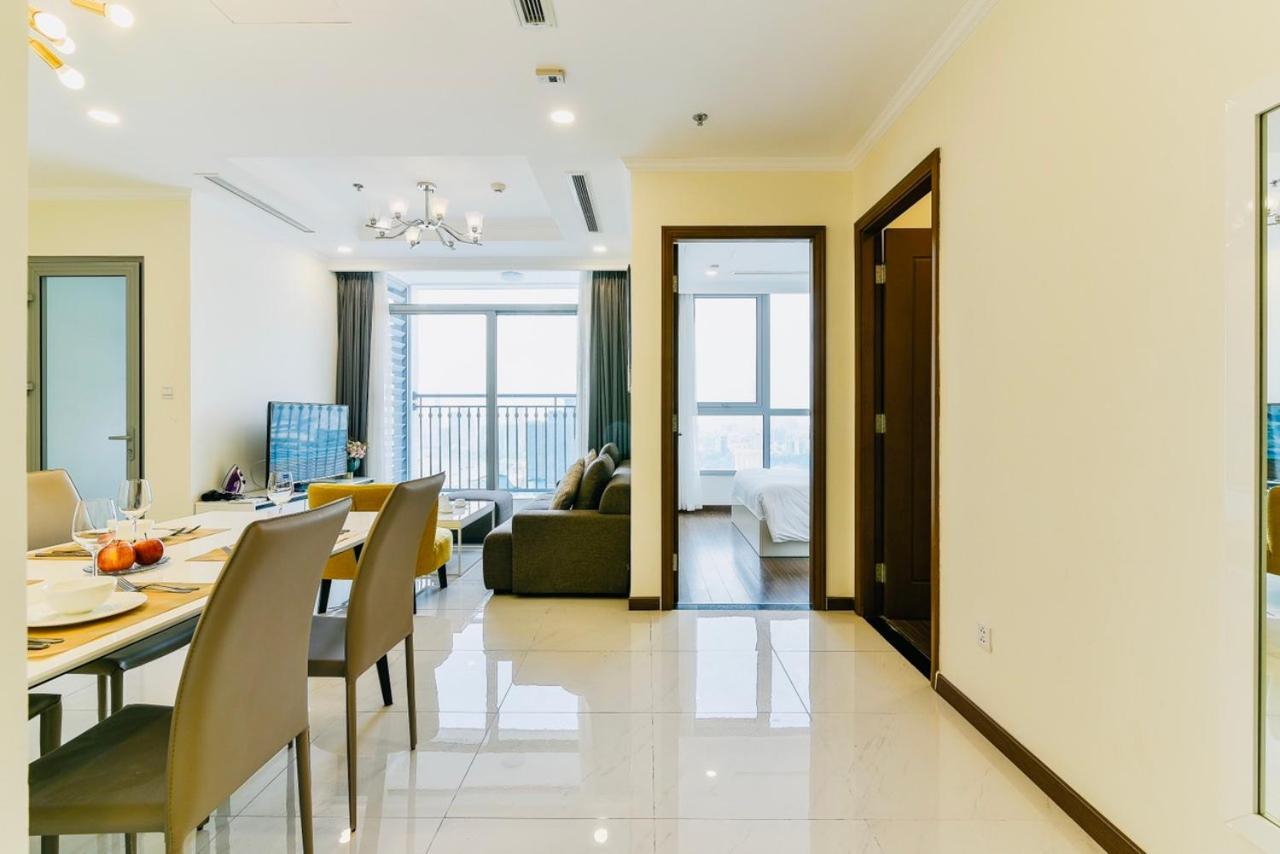 *Bom Homes* Vinhomes Central Park- Luxury Apartment Хошимин Экстерьер фото